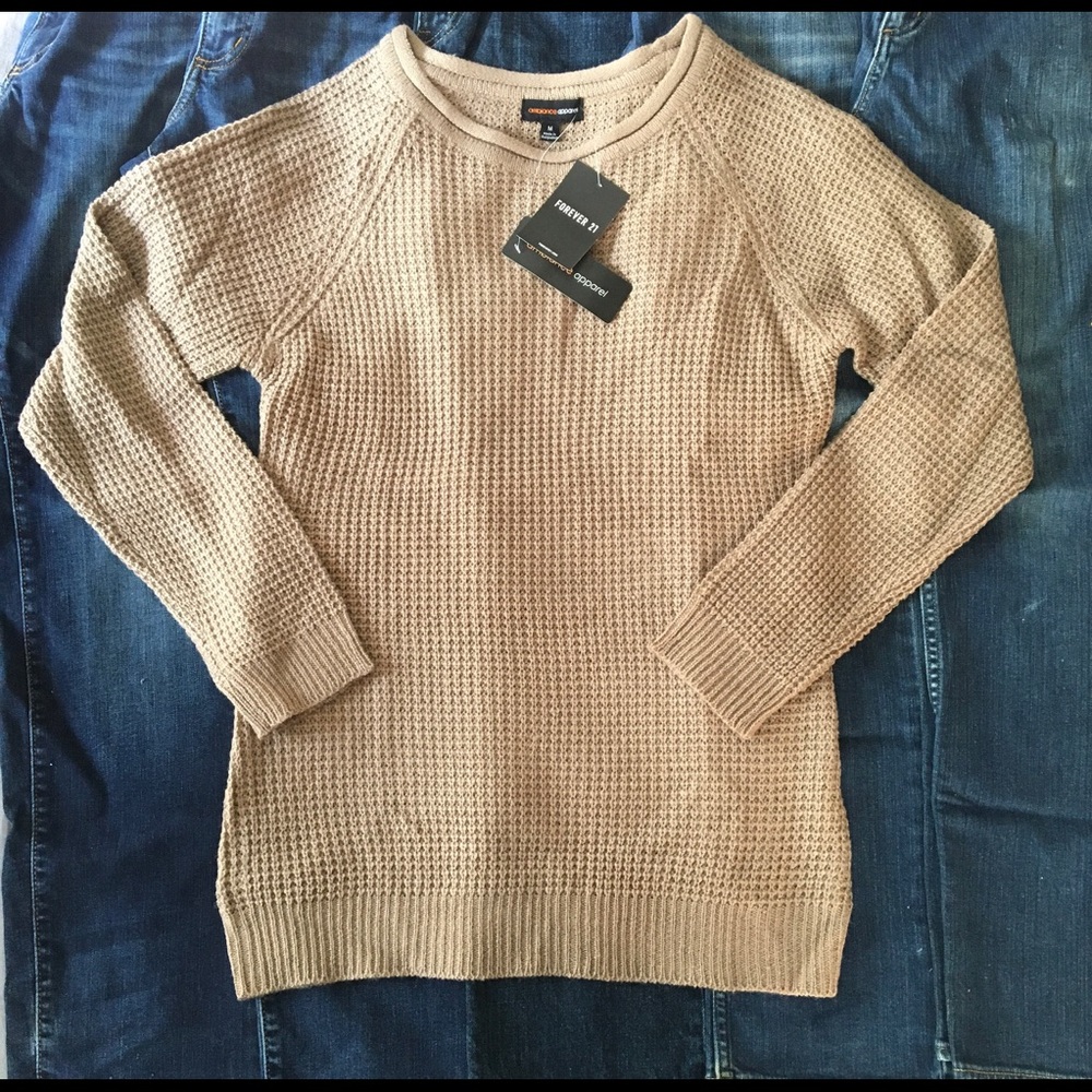 NWT FOREVER 21 Khaki Sweater size Medium
